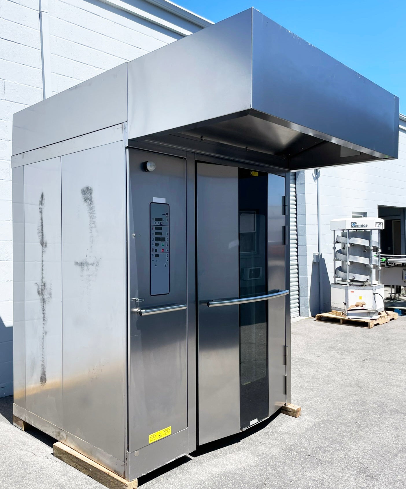 Baxter (OV500G2-EE) Double Rotating Rack “A” Lift Gas Commercial Bakery Oven