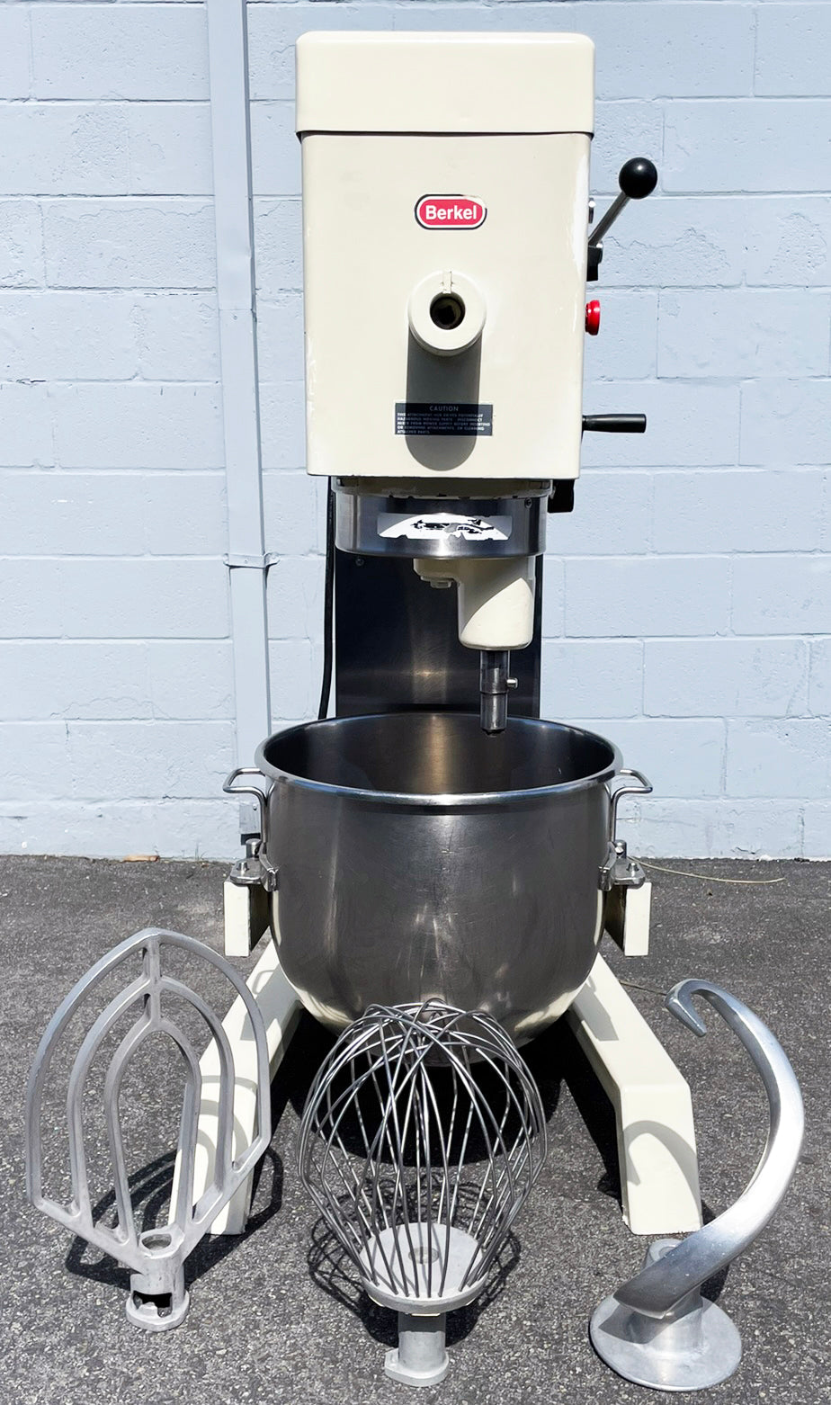 Blakeslee (DD-60) 60 Quart 4 Speed Heavy-Duty Industrial Bakery Dough Food Mixer
