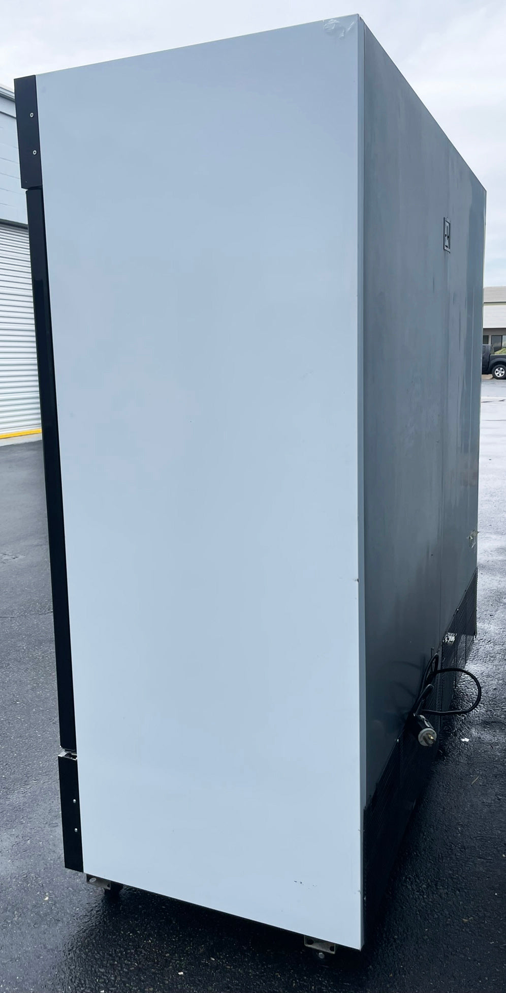 Blue Air (BKGF72-HC) 82″W 3-Door Reach-In Commercial Glass Merchandiser Freezer