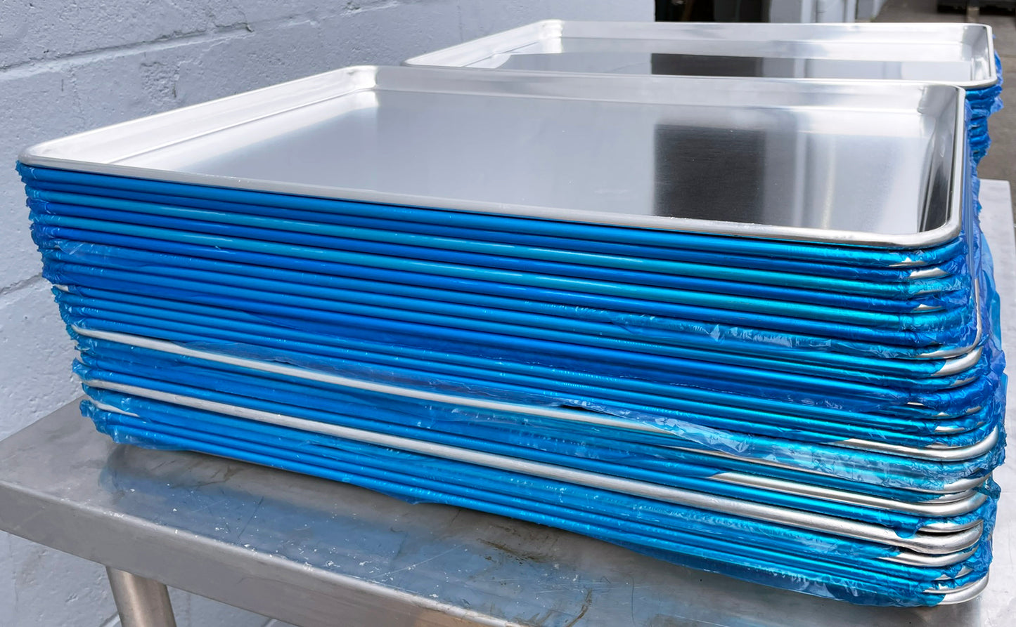 Lot Of (50) NEW Choice 407BUNFULL 19 Gauge Commercial Aluminum Baking Sheet Pans