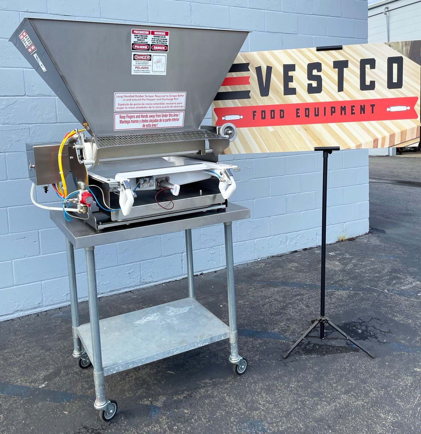 Hinds-Bock (5P-08WT) 5-Piston Tabletop Automatic Bakery Muffin Batter Depositor