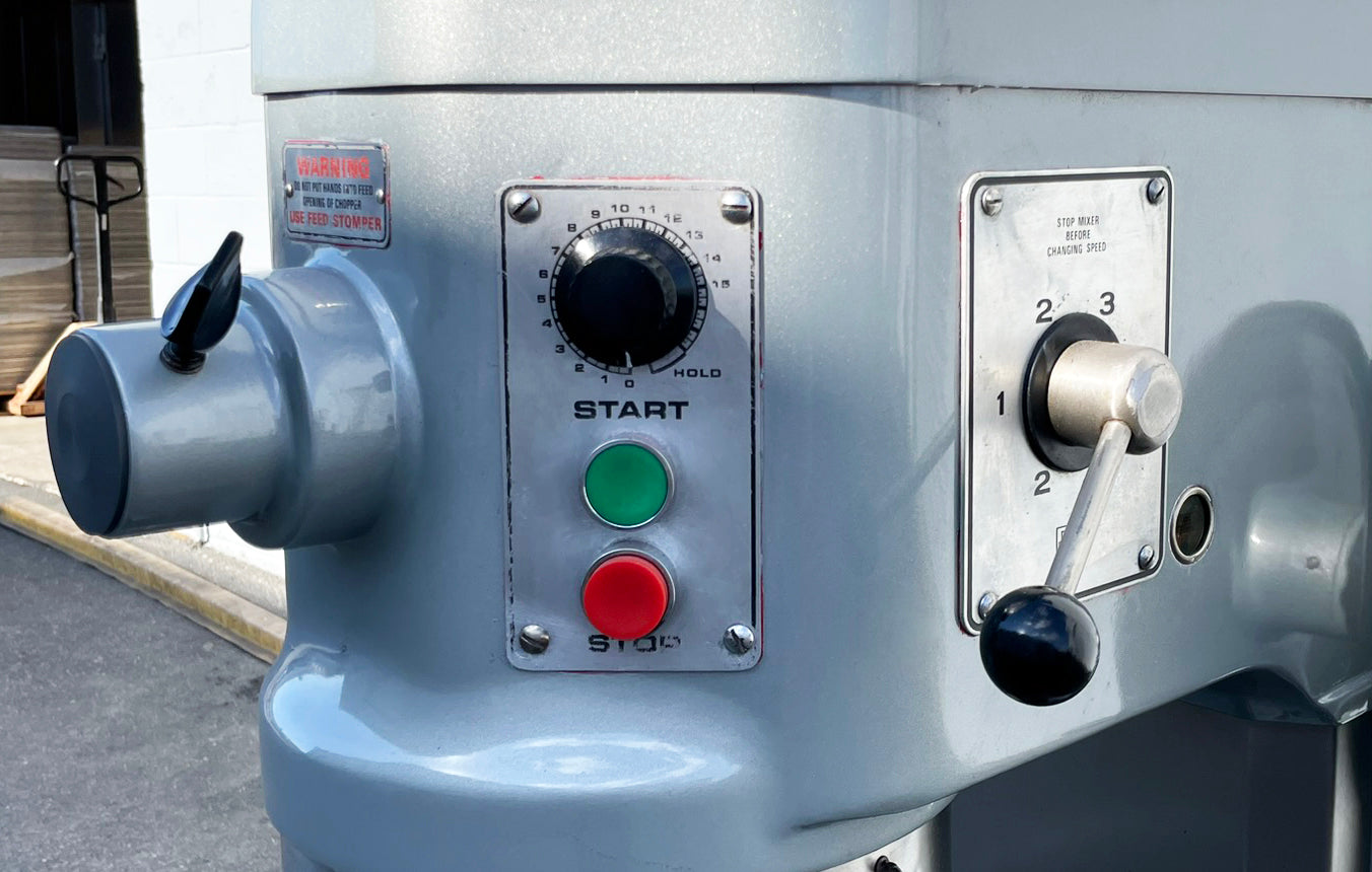 Hobart (H-600T) 60 Quart 4 Speed Bakery Restaurant Commercial Dough Food Mixer
