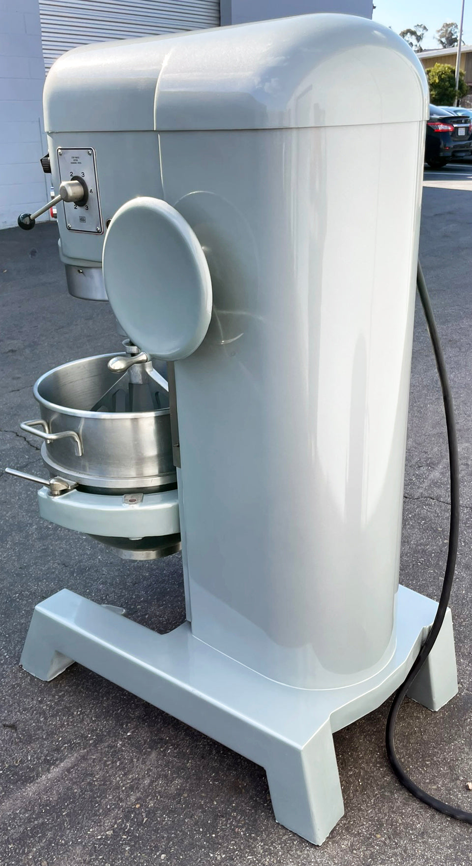 Hobart (H-600T) 60 Quart 4 Speed Bakery Restaurant Commercial Dough Food Mixer