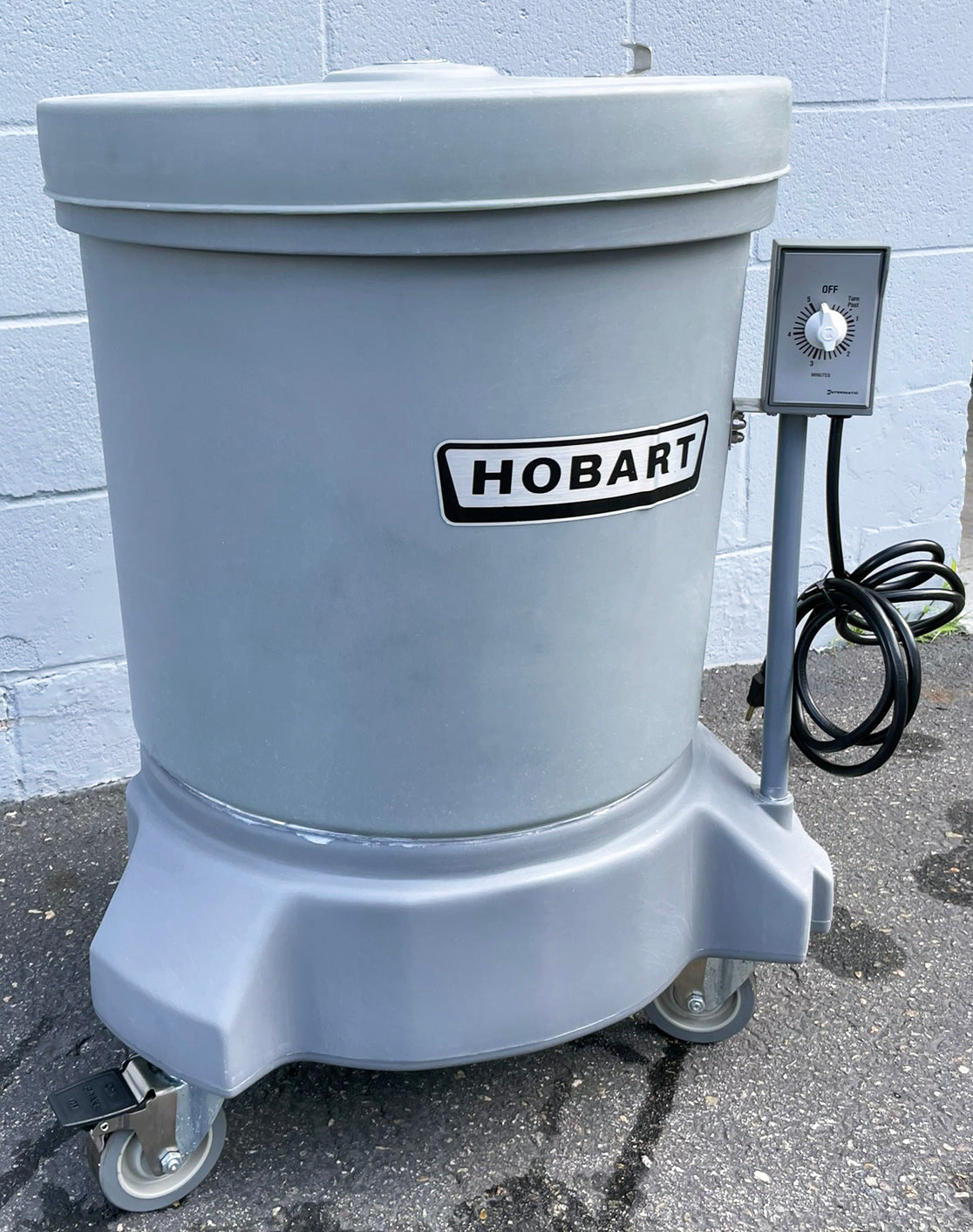 Hobart (SDPE) 20 Gallon Polyethylene Industrial Salad Lettuce Spinner Dryer