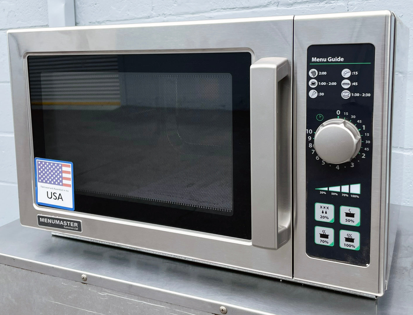 Menumaster (MCS10DSE) 1000W Dial Control Countertop Commercial Microwave Oven