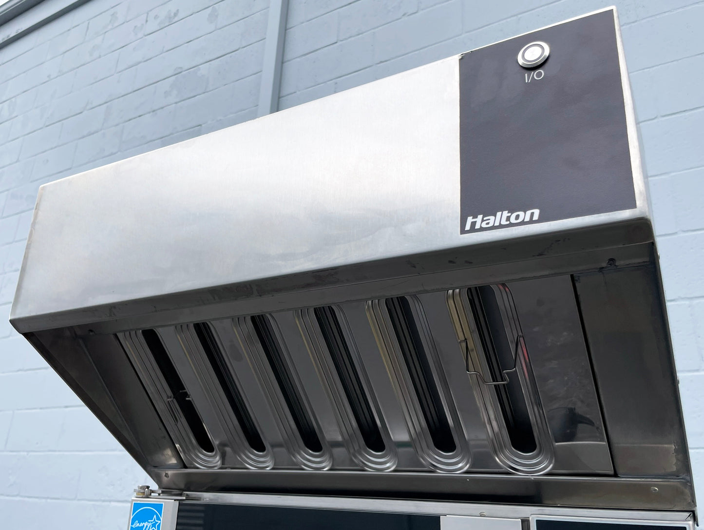 Moffat (E33T5) Single Deck Half-Size Touchscreen Electric Convection Baking Oven With Halton (VH32) Ventless Condensing Cooking Hood