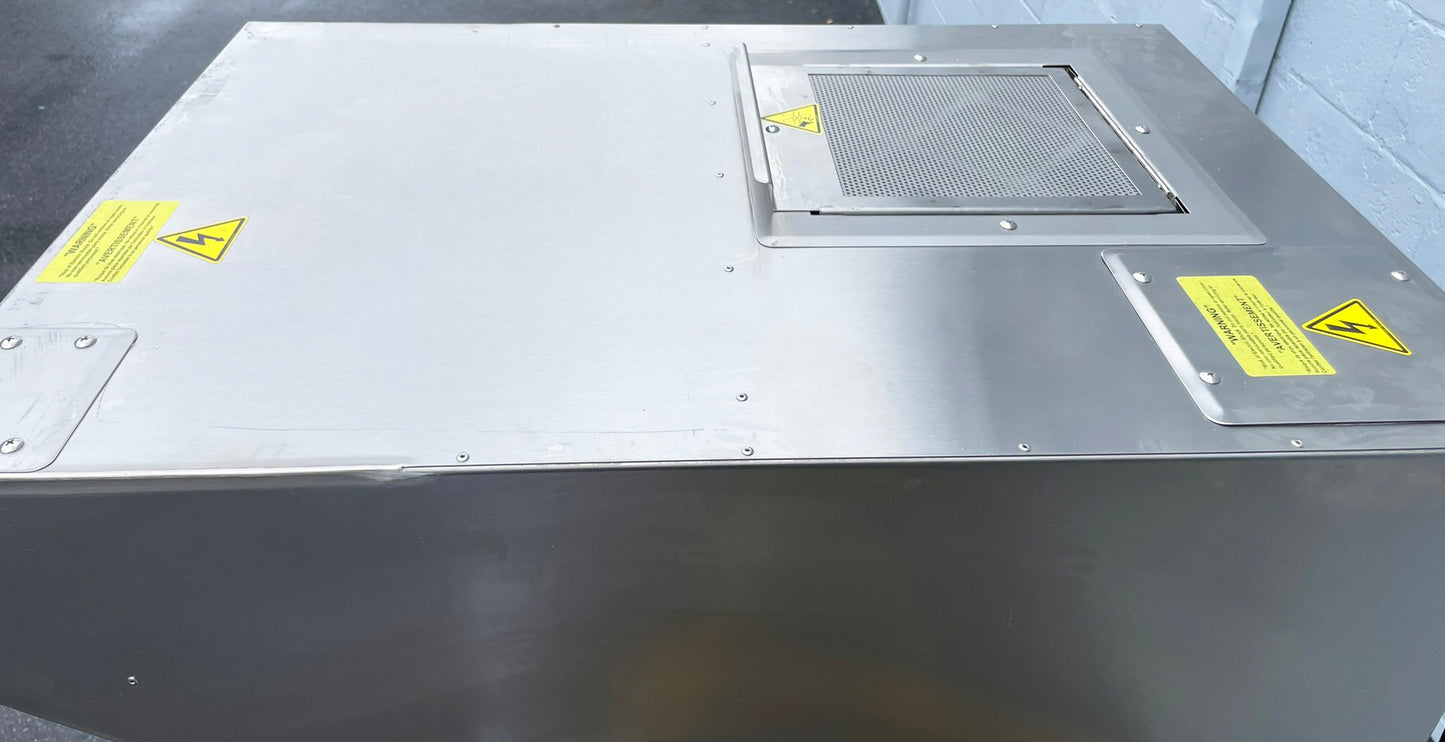 Moffat (E33T5) Single Deck Half-Size Touchscreen Electric Convection Baking Oven With Halton (VH32) Ventless Condensing Cooking Hood