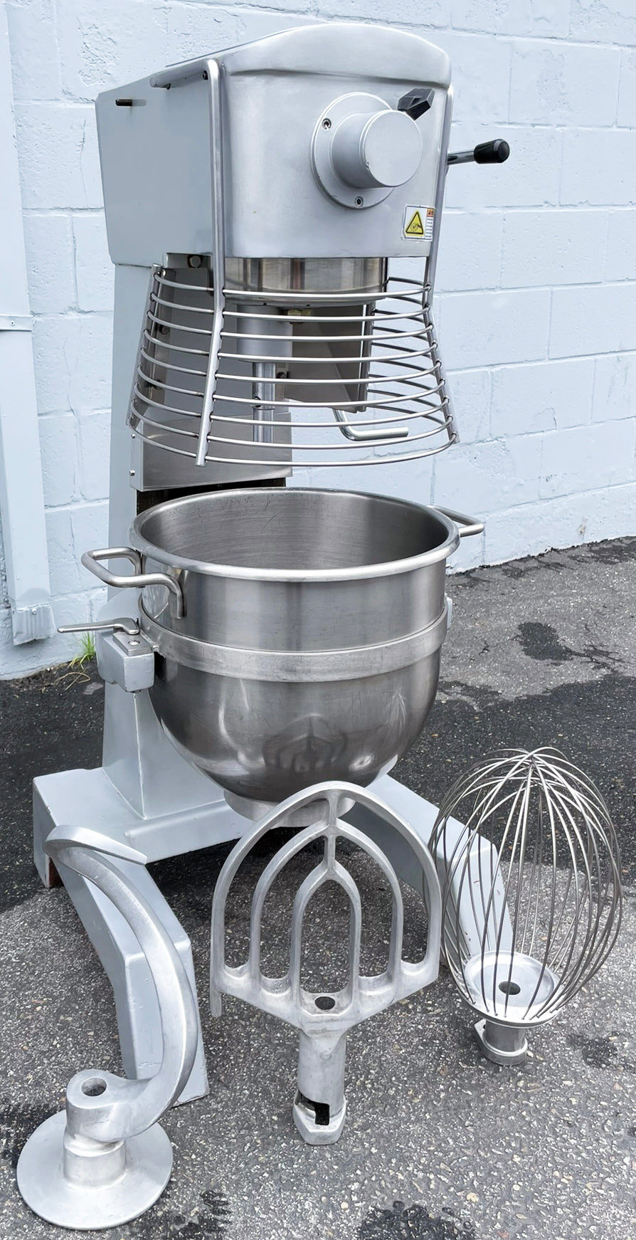 Uniworld (UPM-30E) 30QT 3 Speed Commercial Bakery Restaurant Dough Food Mixer