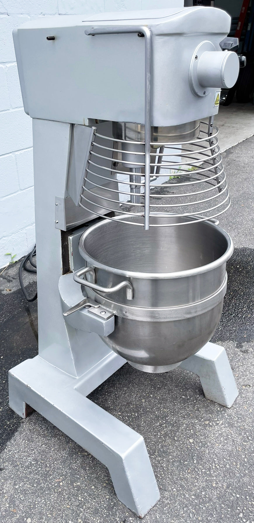 Uniworld (UPM-30E) 30QT 3 Speed Commercial Bakery Restaurant Dough Food Mixer