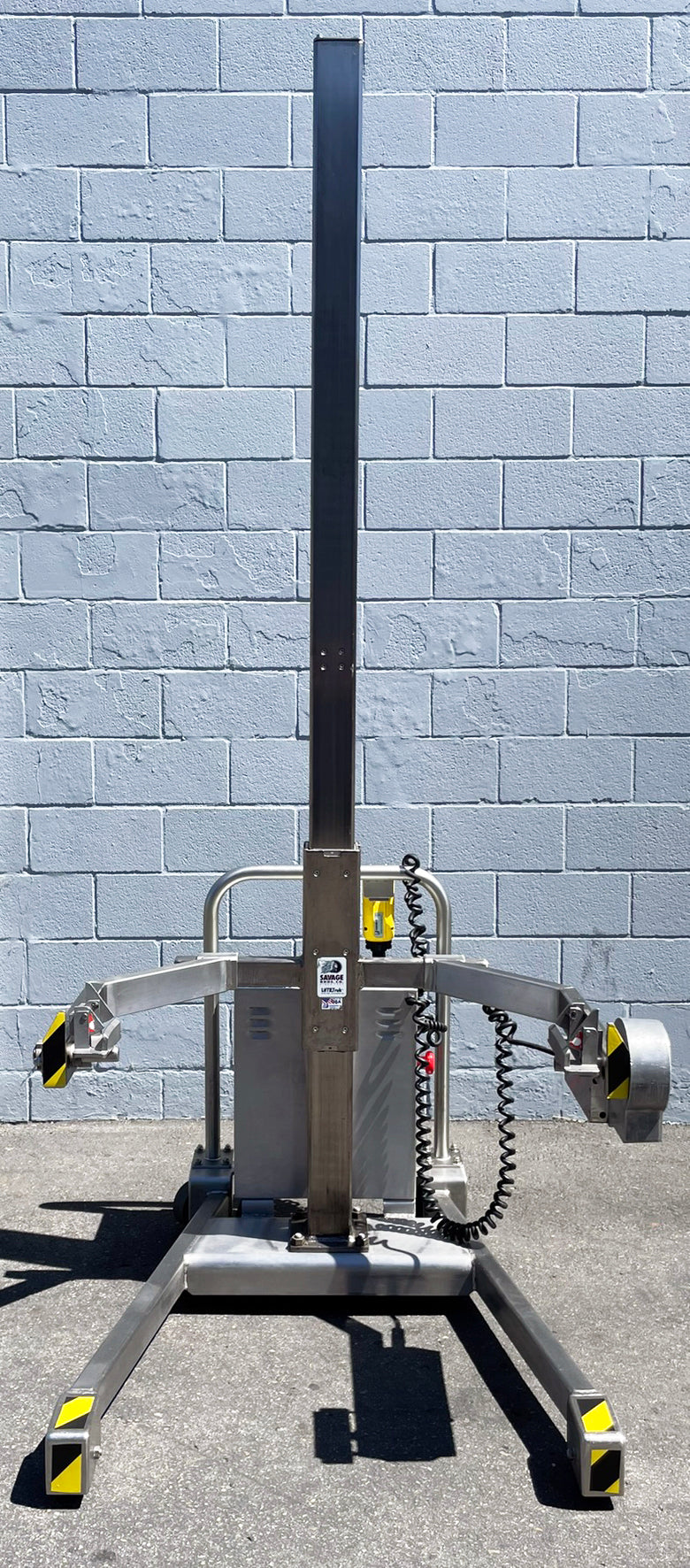 Savage Bros. (0712SS) Stainless Steel Mobile Hydraulic Bakery Kettle & Bowl Lift