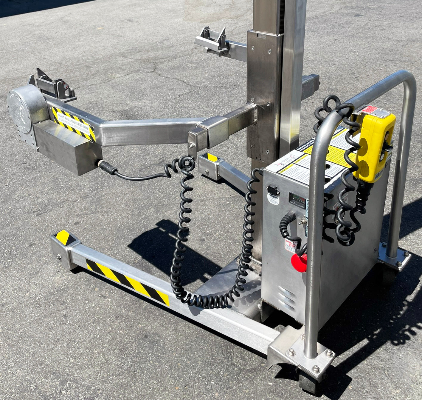 Savage Bros. (0712SS) Stainless Steel Mobile Hydraulic Bakery Kettle & Bowl Lift