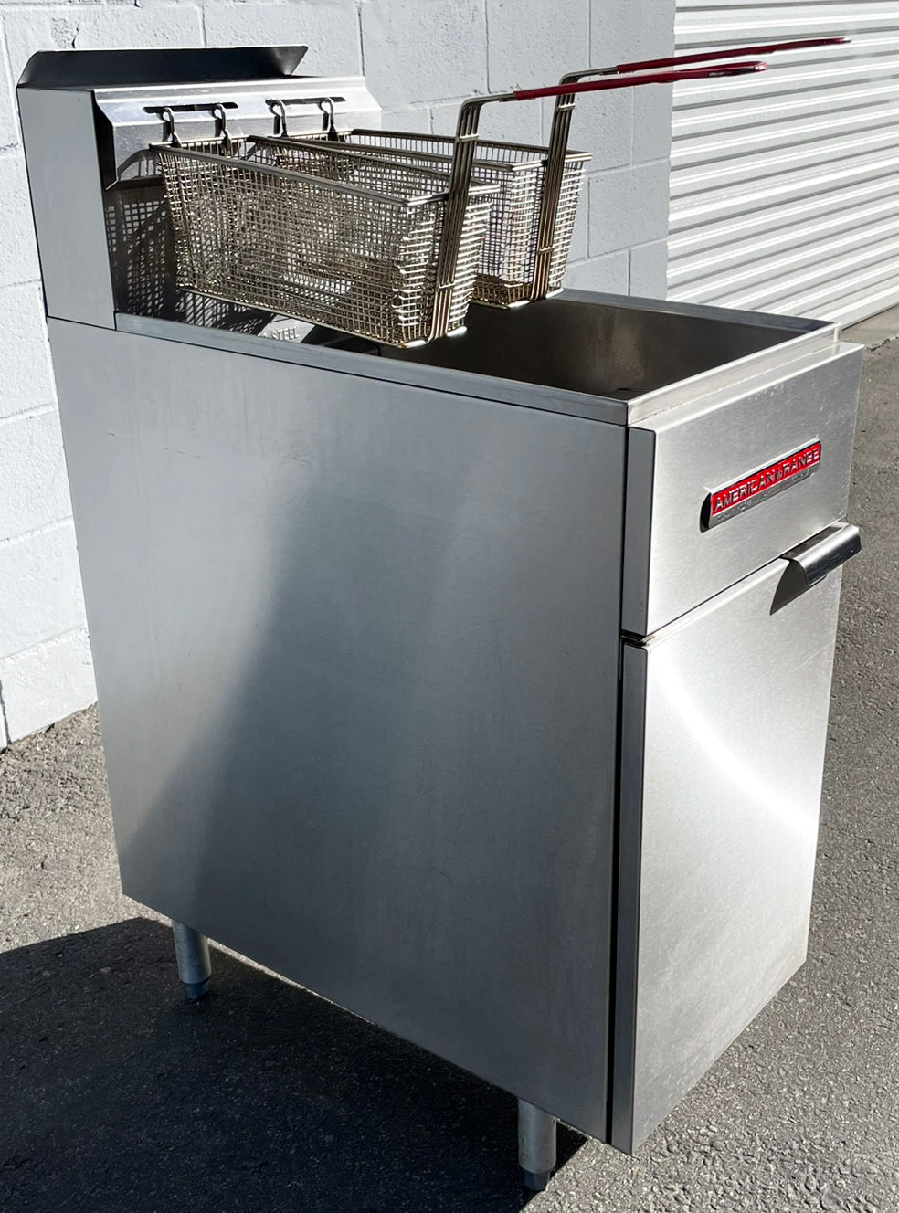 American Range (AF-50HE) 50lb. 200-400℉ Commercial Restaurant NAT Gas Fryer