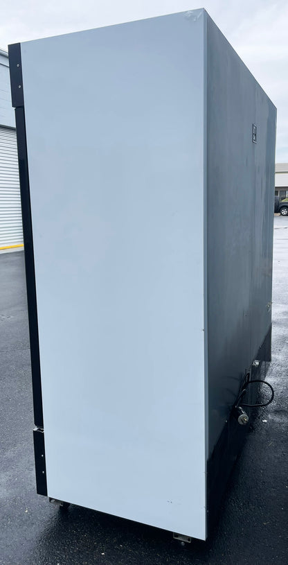 Blue Air (BKGF72-HC) 82″W 3-Door Reach-In Commercial Glass Merchandiser Freezer