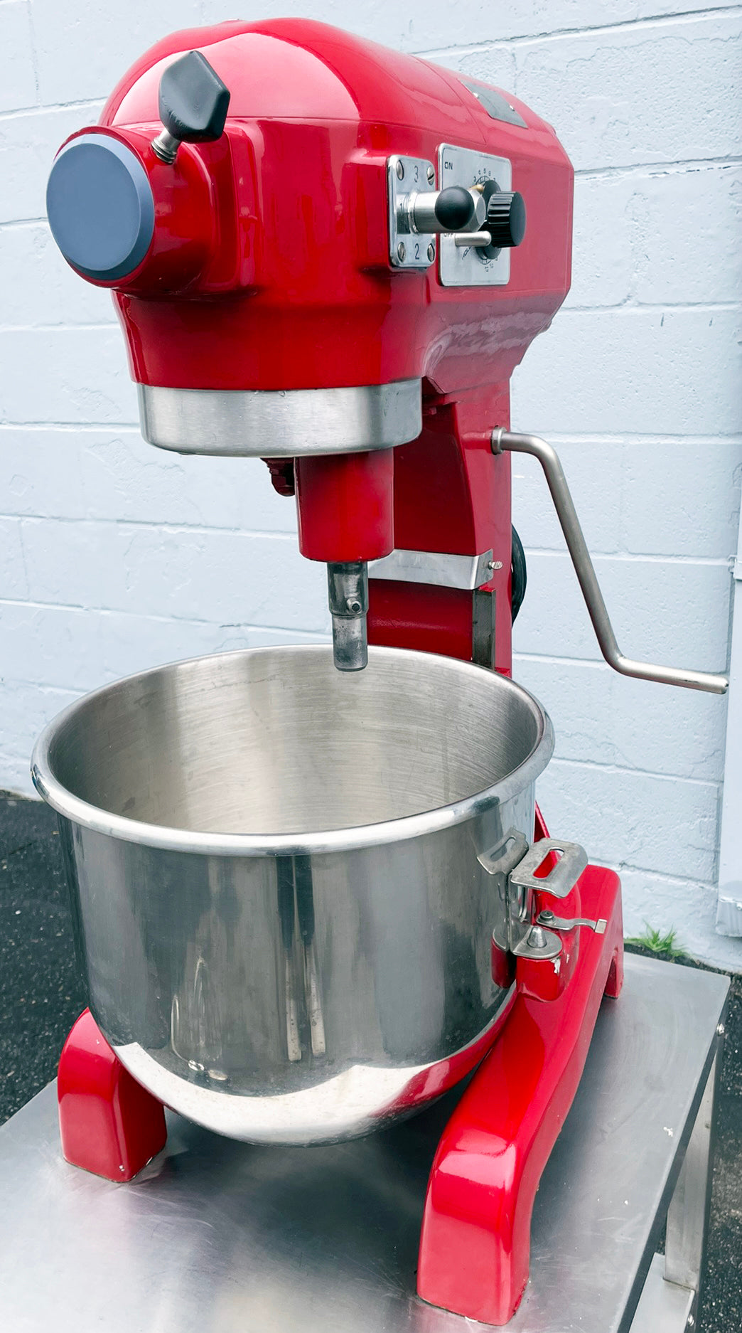 Hobart (A-200T) 20 Quart 3 Speed Commercial Bakery Dough Food Mixer On Stand