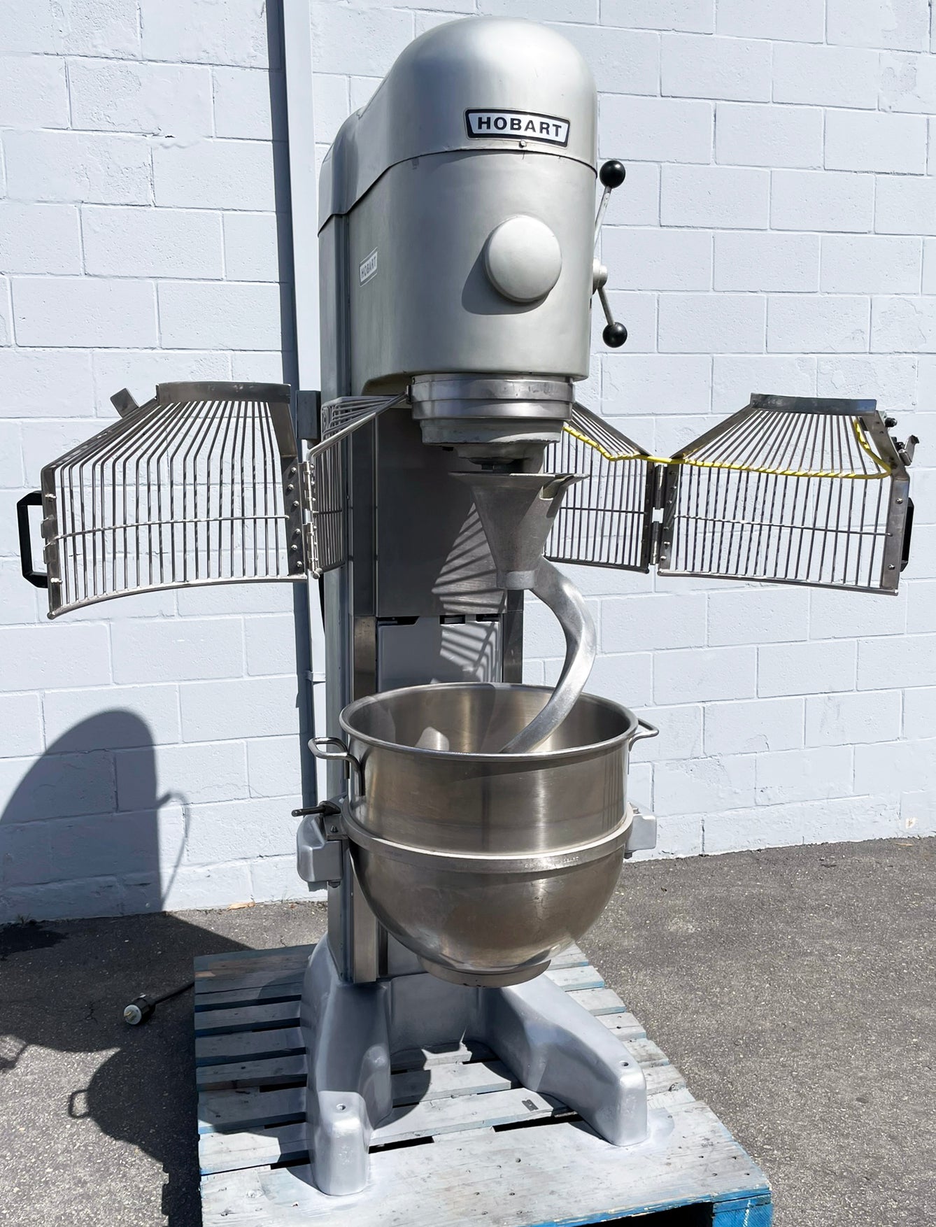 Hobart (M802) 80 Quart 4 Speed Tall Column Commercial Bakery Dough Food Mixer
