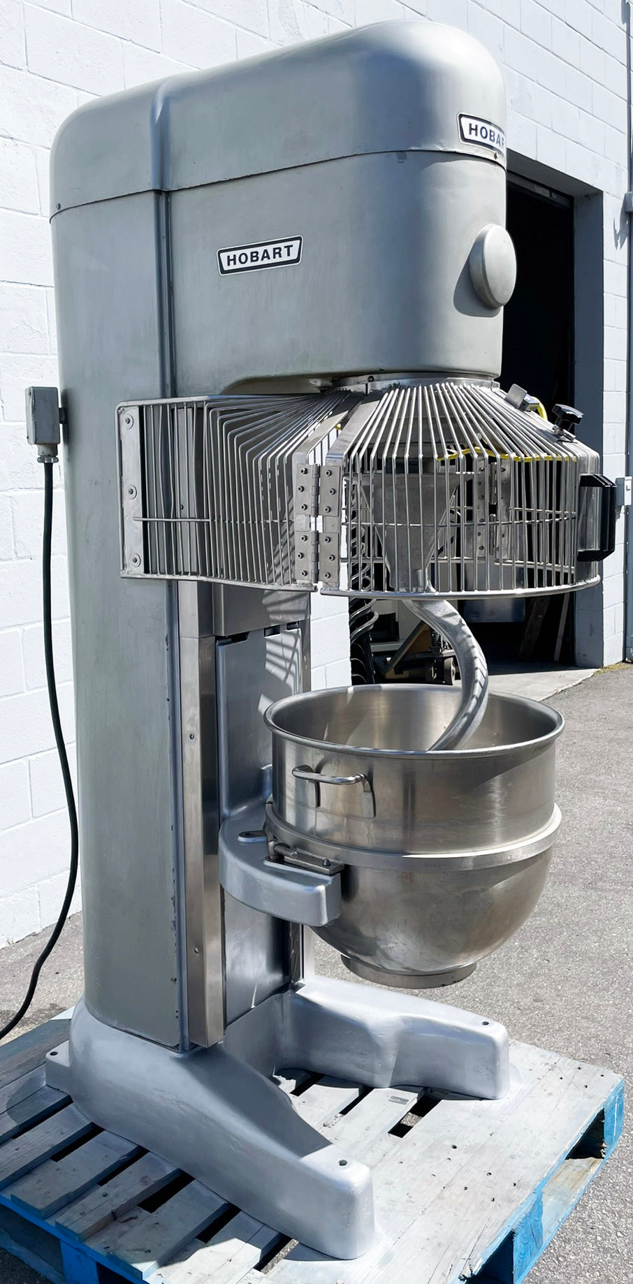 Hobart (M802) 80 Quart 4 Speed Tall Column Commercial Bakery Dough Food Mixer