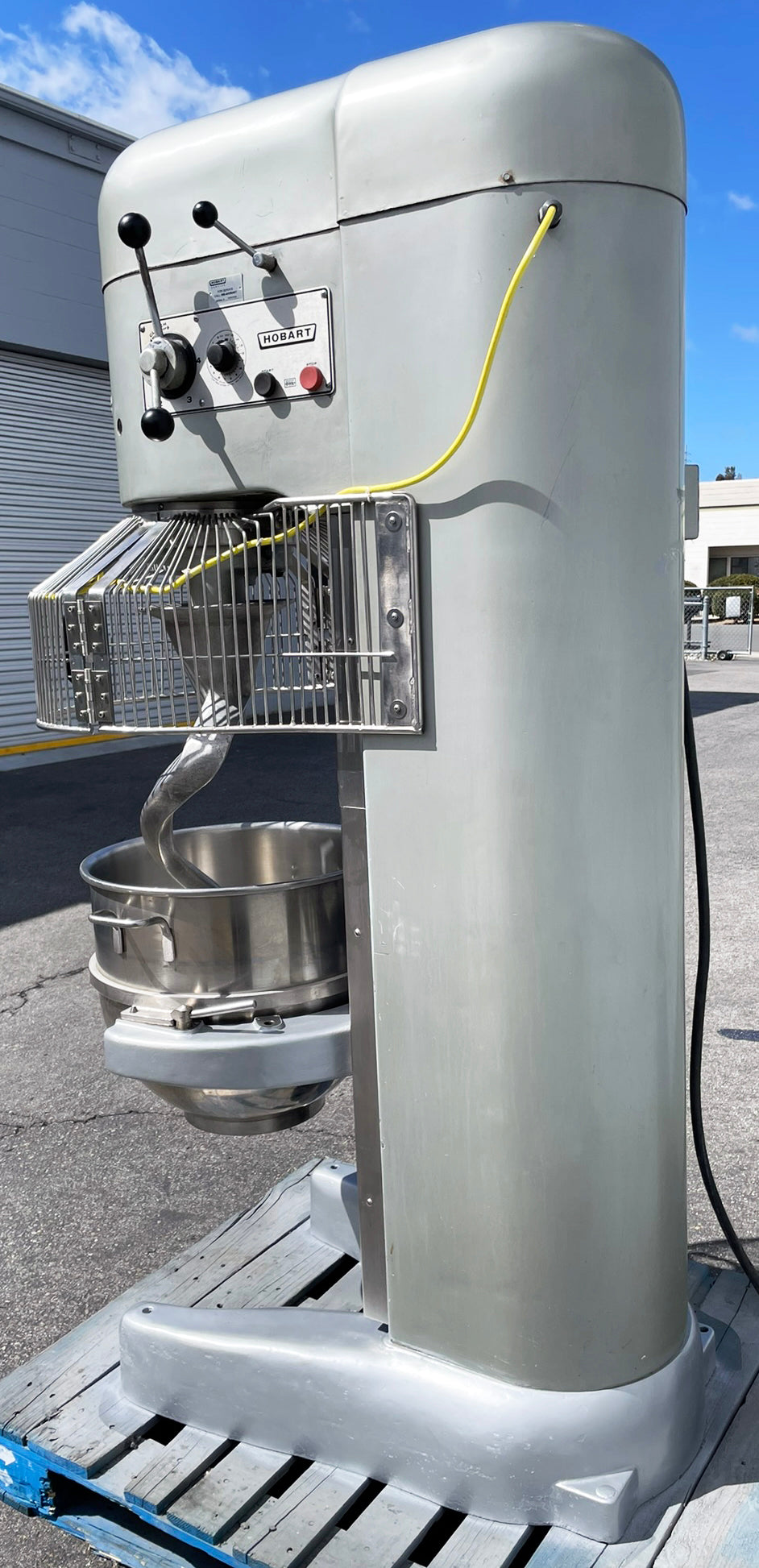 Hobart (M802) 80 Quart 4 Speed Tall Column Commercial Bakery Dough Food Mixer