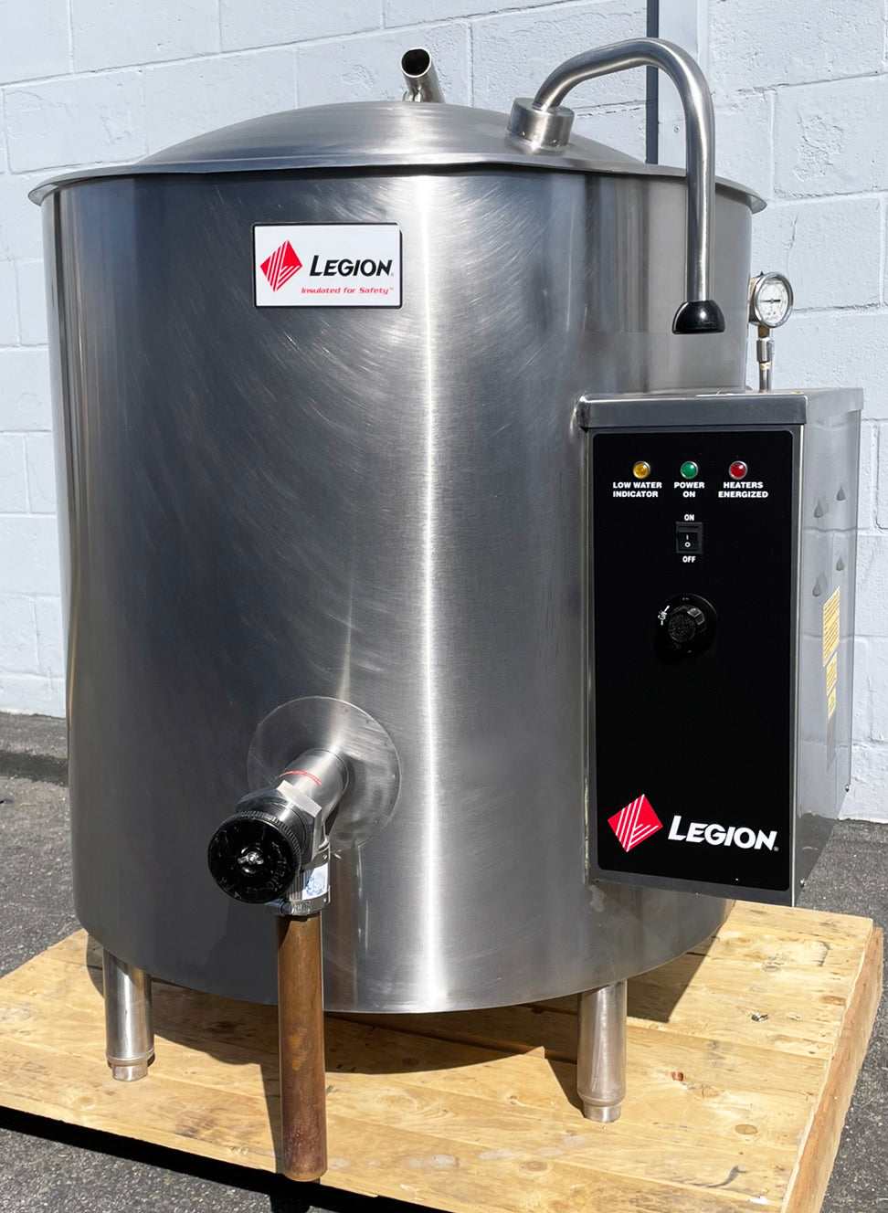 Legion (LEC-40) 40 GAL Industrial 150℉-260℉ Stationary Insulated Electric Kettle