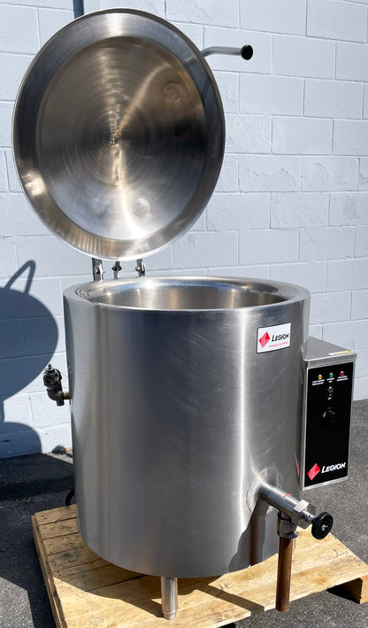 Legion (LEC-40) 40 GAL Industrial 150℉-260℉ Stationary Insulated Electric Kettle