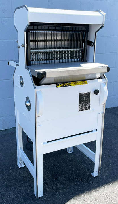 Oliver (777) 1/2″ Slicing Commercial Variety Bakery Kitchen Bread Loaf Slicer