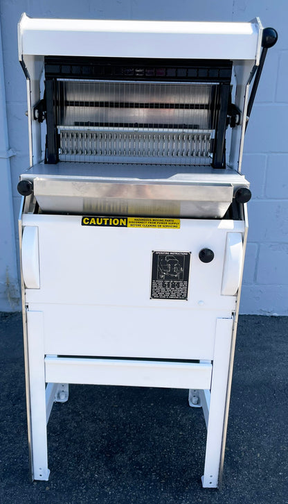 Oliver (777) 1/2″ Slicing Commercial Variety Bakery Kitchen Bread Loaf Slicer