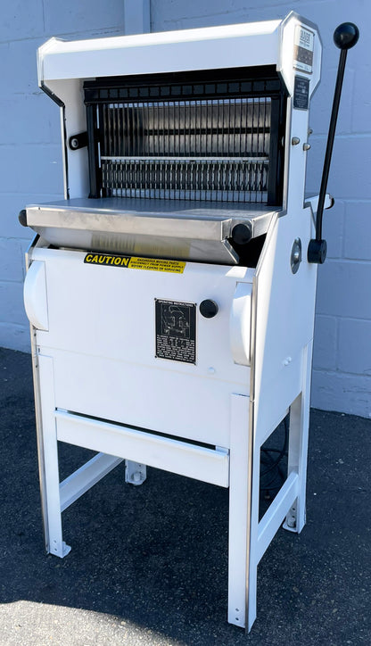 Oliver (777) 1/2″ Slicing Commercial Variety Bakery Kitchen Bread Loaf Slicer